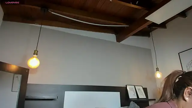 SaraaJhonsonn online show from March 25, 2:34 pm