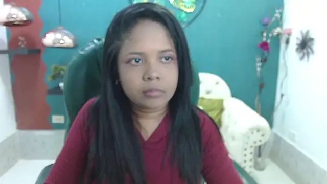 Snapshot of Melikasweetz chatting on December 19, 5:18 pm Melikasweetz online show from December 19, 5:18 pm