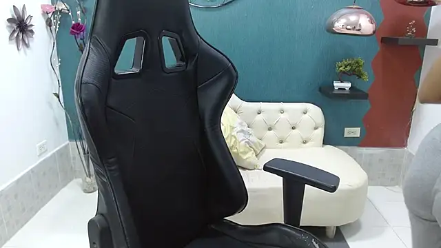 Snapshot of Melikasweetz chatting on February 14, 5:46 pm Melikasweetz online show from February 14, 5:46 pm