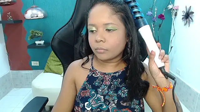 Snapshot of Melikasweetz chatting on March 1, 5:27 pm Melikasweetz online show from March 1, 5:27 pm