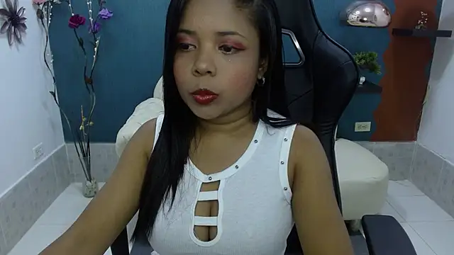 Snapshot of Melikasweetz chatting on March 21, 2:40 pm Melikasweetz online show from March 21, 2:40 pm