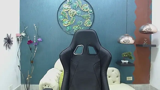 Snapshot of Melikasweetz chatting on March 21, 5:45 pm Melikasweetz online show from March 21, 5:45 pm