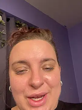 lairarose online show from August 1, 3:50 am