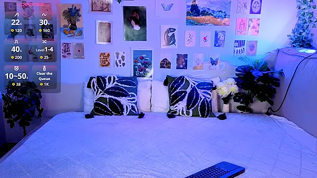 MiaBecky online show from April 22, 5:43 am