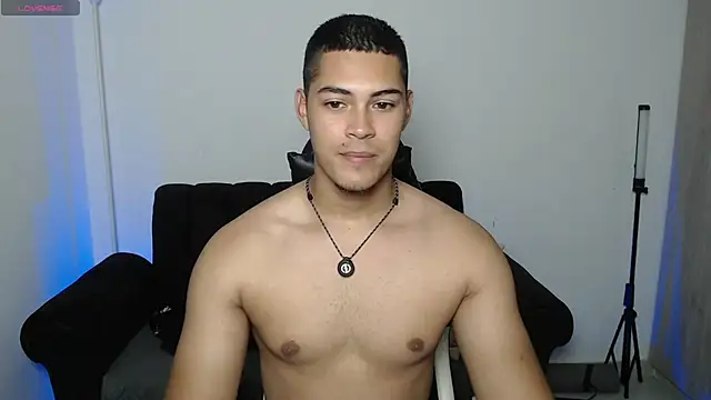 Iamdylan777 online show from July 5, 11:56 pm