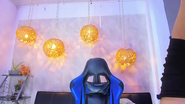 victoria aleia  online show from February 23, 10:42 pm