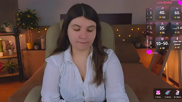 Viola  Shy online show from April 5, 7:44 pm