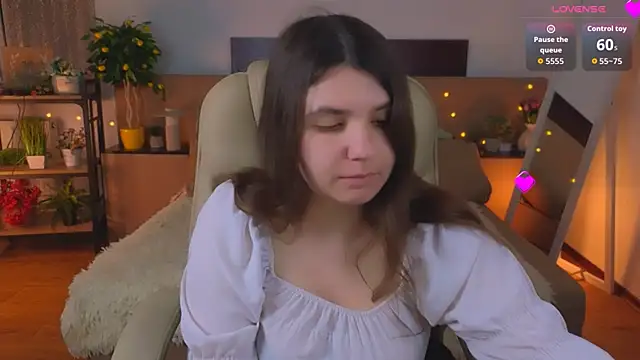 Viola  Shy online show from May 23, 9:08 pm