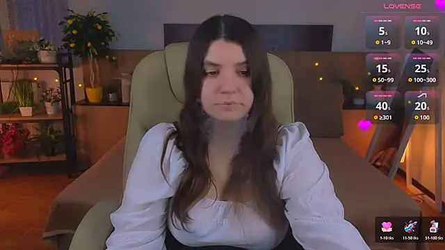 Viola  Shy online show from May 27, 1:57 am