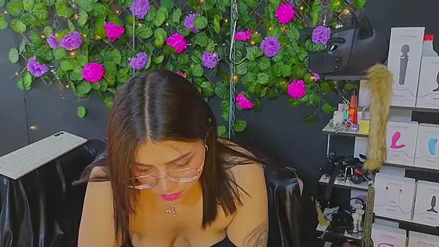 Sweett Mollyy online show from June 9, 6:08 pm