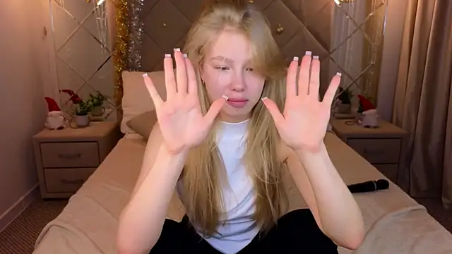 Sarra Cooper online show from January 14, 7:17 am