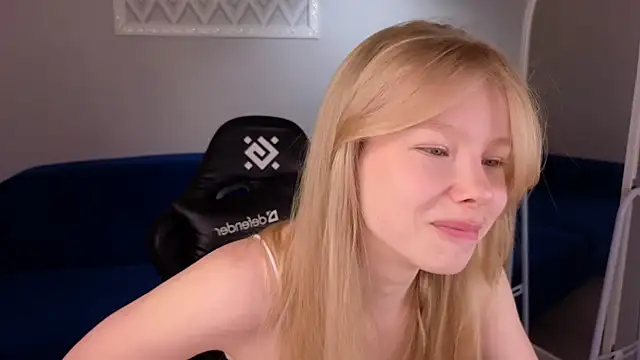 Sarra Cooper online show from January 20, 4:21 am