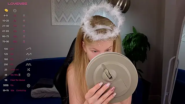 Sarra Cooper online show from January 23, 1:08 am