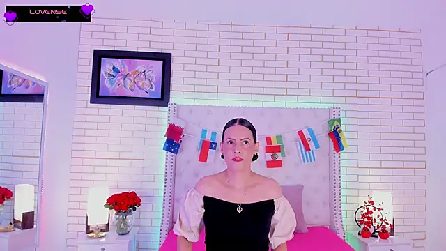 Snapshot of Coco_Balenciaga_ chatting on June 22, 11:40 am Coco Balenciaga online show from June 22, 11:40 am