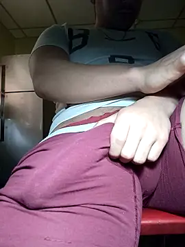 AlexisSpears  online show from March 9, 7:07 pm