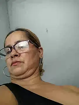 natally ross21 online show from June 16, 8:33 pm