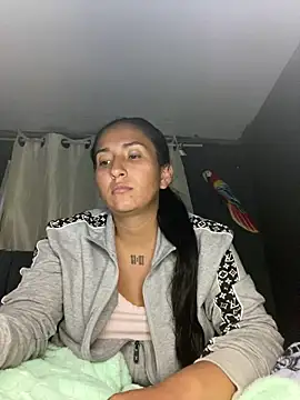 Snapshot of luna_asss chatting on May 15, 12:17 am luna asss online show from May 15, 12:17 am