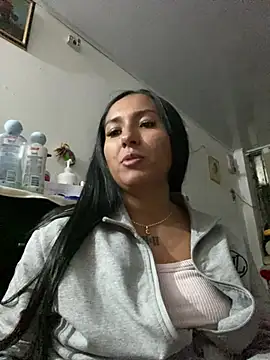 Snapshot of luna_asss chatting on May 25, 11:22 pm luna asss online show from May 25, 11:22 pm
