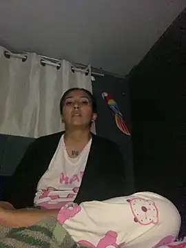 Snapshot of luna_asss chatting on June 5, 2:40 am luna asss online show from June 5, 2:40 am