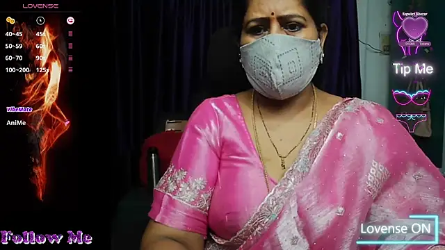 Snapshot of Rani_Darling_99 chatting on May 29, 3:54 pm Rani Darling 99 online show from May 29, 3:54 pm