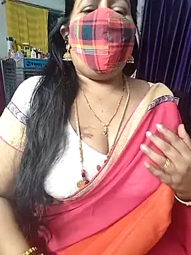 Snapshot of Rani_Darling_99 chatting on June 9, 6:08 pm Rani Darling 99 online show from June 9, 6:08 pm