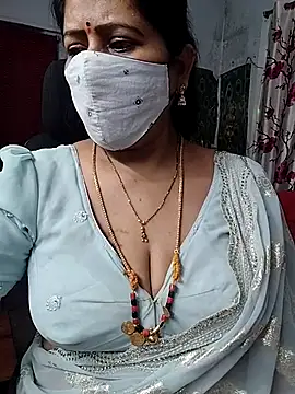 Snapshot of Rani_Darling_99 chatting on June 12, 7:57 pm Rani Darling 99 online show from June 12, 7:57 pm