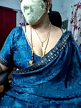Snapshot of Rani_Darling_99 chatting on June 17, 3:13 pm Rani Darling 99 online show from June 17, 3:13 pm