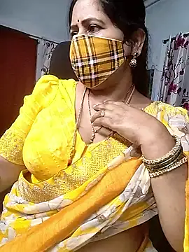 Snapshot of Rani_Darling_99 chatting on June 18, 4:11 pm Rani Darling 99 online show from June 18, 4:11 pm