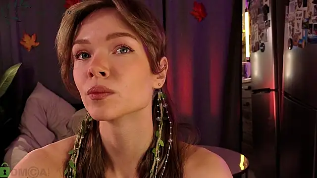 Eva Natsumi online show from November 3, 5:03 pm