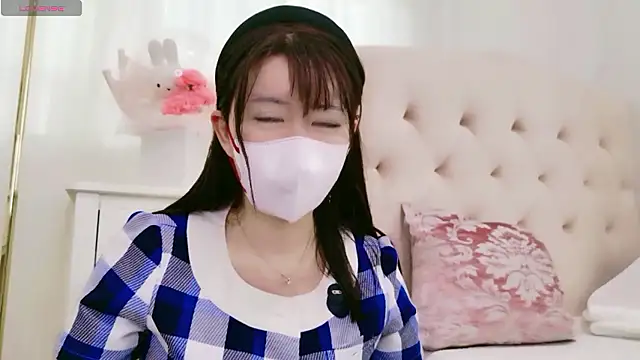 maii- online show from June 5, 10:59 pm
