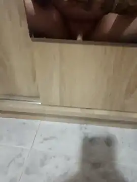 Snapshot of everyoneneeds chatting on April 12, 11:32 pm everyoneneeds online show from April 12, 11:32 pm