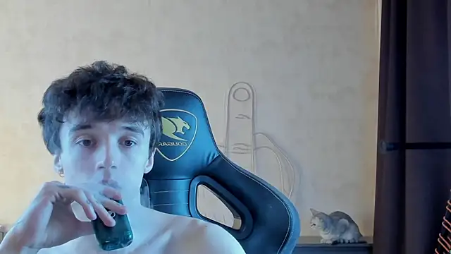 MasonWarholl online show from March 16, 6:56 pm