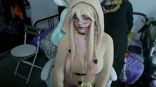 Snapshot of mochi_rainbow chatting on February 28, 3:40 am mochi rainbow online show from February 28, 3:40 am