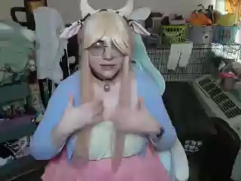 Snapshot of mochi_rainbow chatting on March 27, 7:57 pm mochi rainbow online show from March 27, 7:57 pm