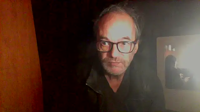 nice6incs online show from December 15, 11:09 pm