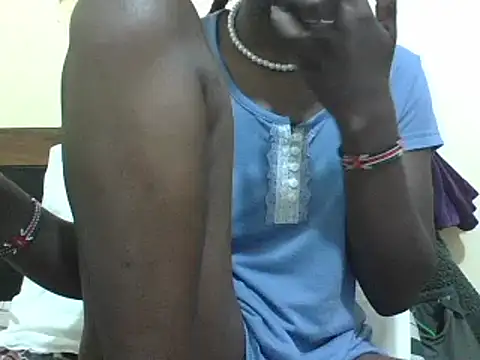 petite 12 online show from January 13, 5:33 am