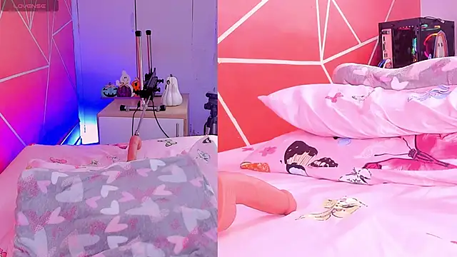 zoeethompson cm online show from October 6, 11:07 am