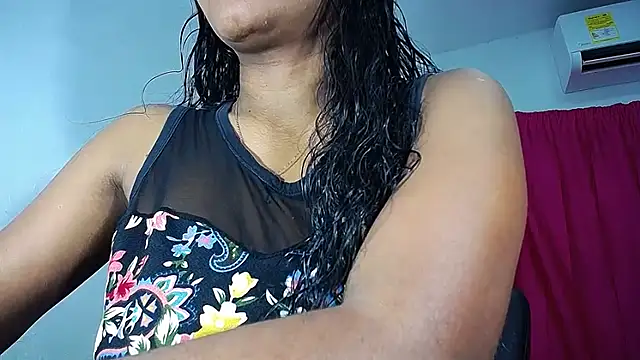 Snapshot of Sashabreck chatting on June 7, 2:48 am Sashabreck online show from June 7, 2:48 am