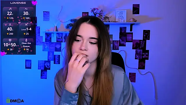 liana kisses online show from February 28, 8:32 pm