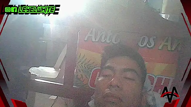 Snapshot of leyel00155 chatting on October 19, 11:44 am leyel00155 online show from October 19, 11:44 am