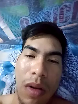 Snapshot of leyel00155 chatting on December 2, 4:40 am leyel00155 online show from December 2, 4:40 am