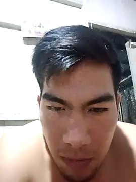 Snapshot of leyel00155 chatting on February 28, 12:33 am leyel00155 online show from February 28, 12:33 am