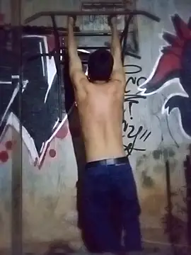 Snapshot of leyel00155 chatting on March 6, 1:13 am leyel00155 online show from March 6, 1:13 am