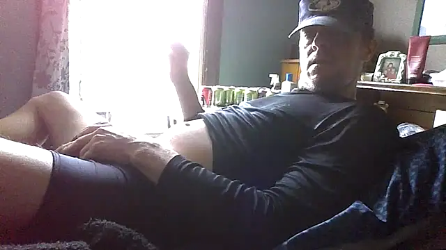 Bigloggz online show from April 30, 7:42 pm