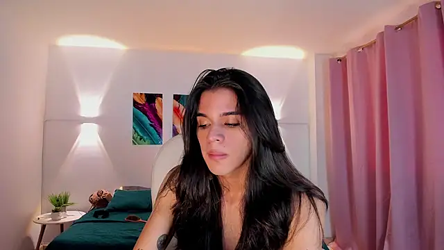 NoahCasstro online show from December 6, 10:30 pm