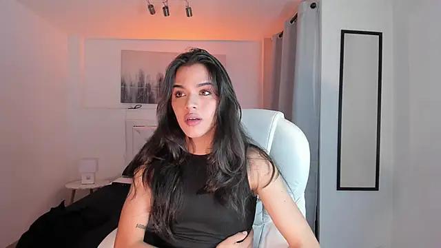 NoahCasstro online show from January 3, 10:40 pm