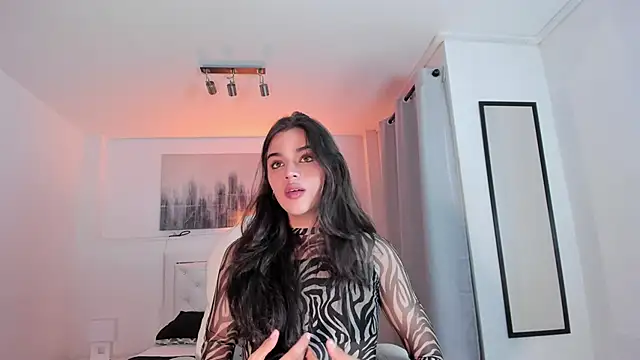 NoahCasstro online show from January 4, 10:55 pm