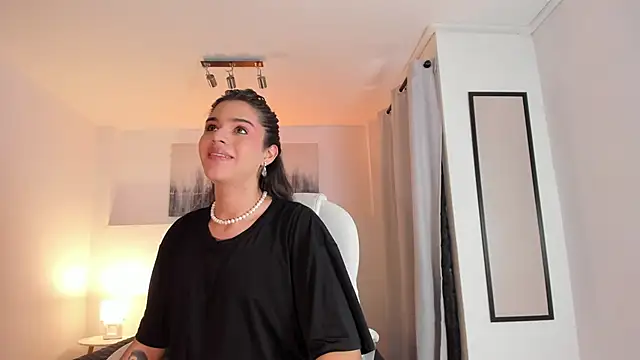 NoahCasstro online show from January 5, 6:56 pm