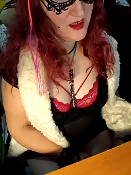 Snapshot of SabrinaXlovess chatting on December 5, 5:28 pm SabrinaXlovess online show from December 5, 5:28 pm