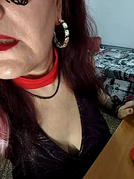 Snapshot of SabrinaXlovess chatting on September 10, 9:53 am SabrinaXlovess online show from September 10, 9:53 am